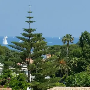 https://green-cap-dantibes.fr-provencehotel.com